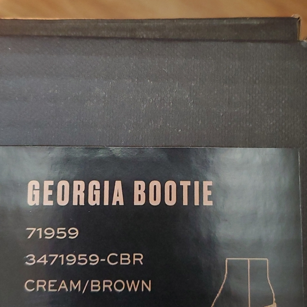 NWT FRYE Georgia Cow Print Bootie Cream/Brown - Picture 15 of 15